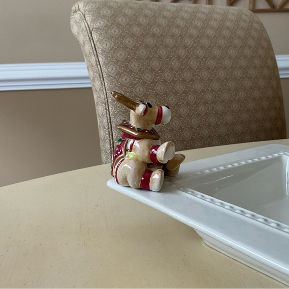 Santa’s Christmas Reindeer Platter Decoration- Seated 🎅 - Picture 4 of 6